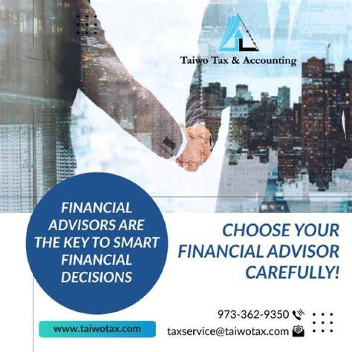 Is a tax accountant a financial advisor?
