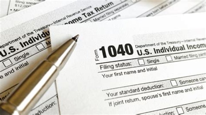 What is the minimum income to report on taxes?